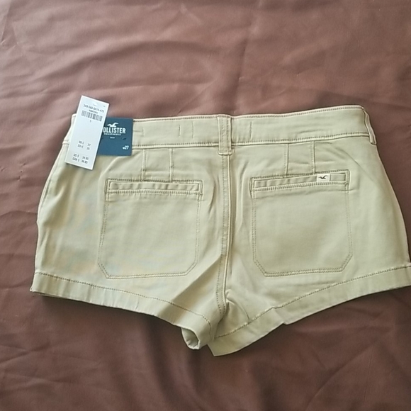 NWT Hollister Women khaki/tan Shorts size 5 - Picture 3 of 6